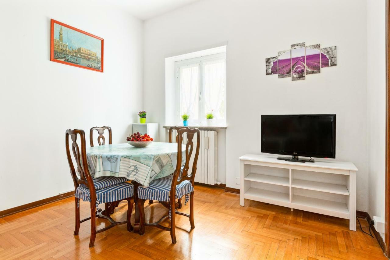 Bright Flat With Shared Garden Διαμέρισμα Μιλάνο Εξωτερικό φωτογραφία