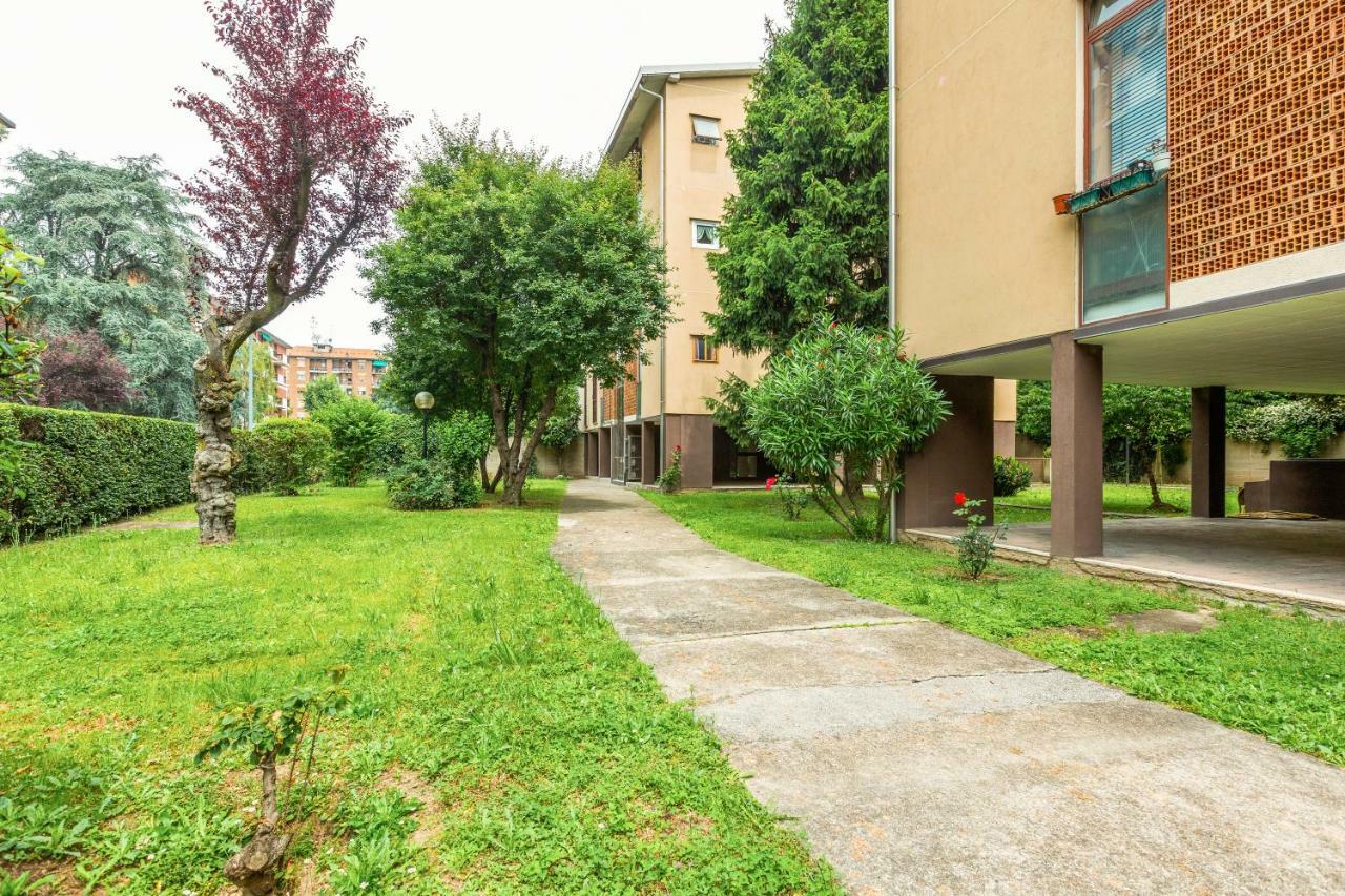 Bright Flat With Shared Garden Διαμέρισμα Μιλάνο Εξωτερικό φωτογραφία